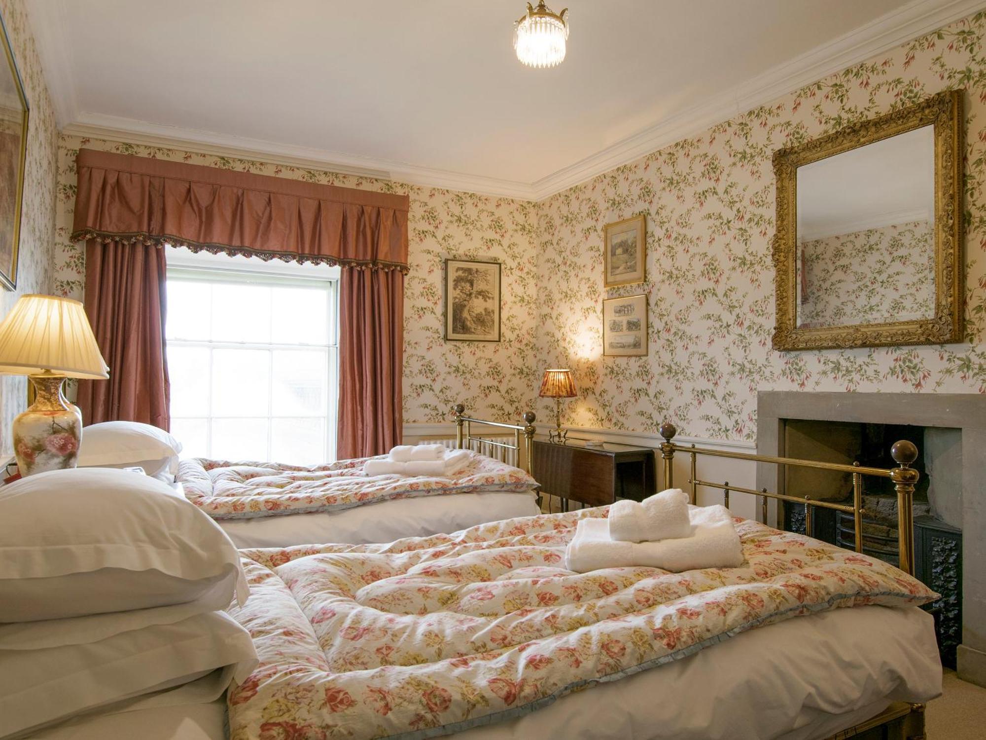 Broughton Hall By Birch Stays Экстерьер фото